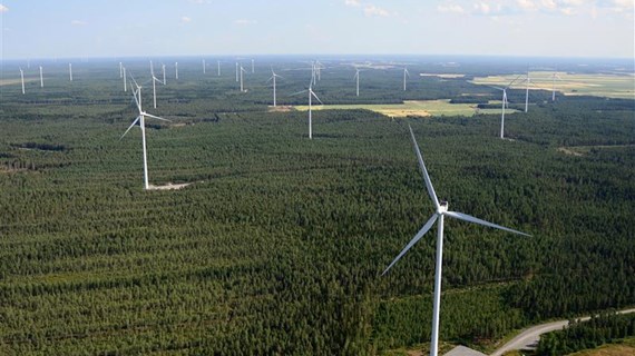 Exilion has chosen Caverion as its technical maintenance partner for the Kalajoki wind farm - Caverion hires maintenance technicians in Kalajoki