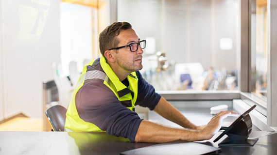 Modern building automation blog article.jpg (1.9 MB)