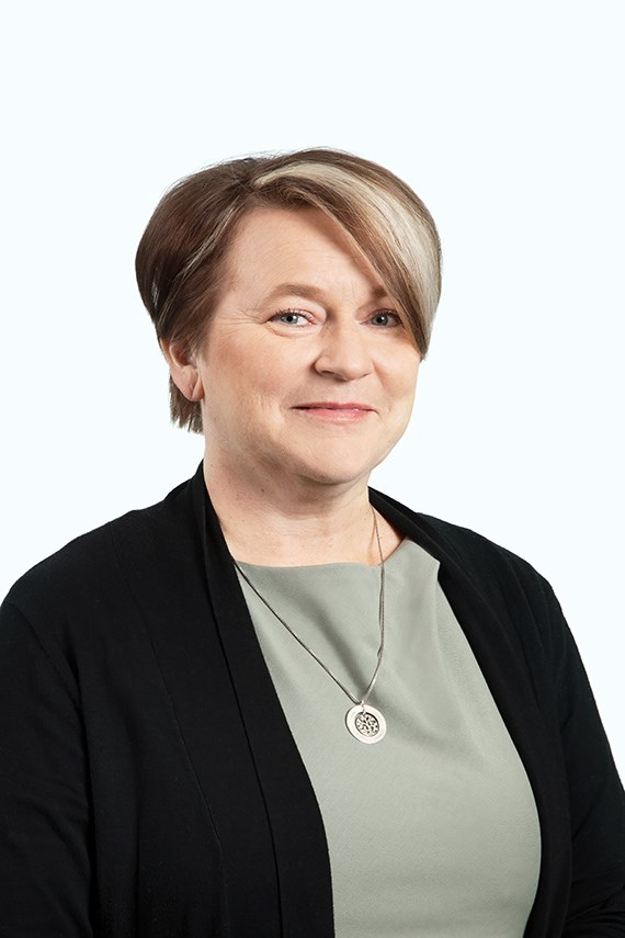 Minna Schrey-Hyppänen Human Resources & Safety Biographical details >> 