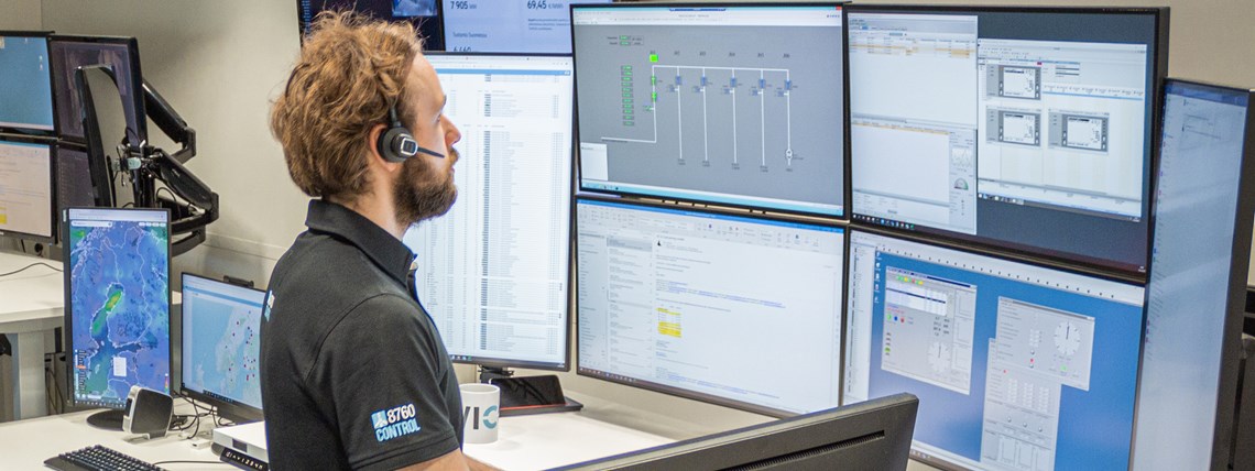 Our Control Center Engineers ensure the best production performance. 